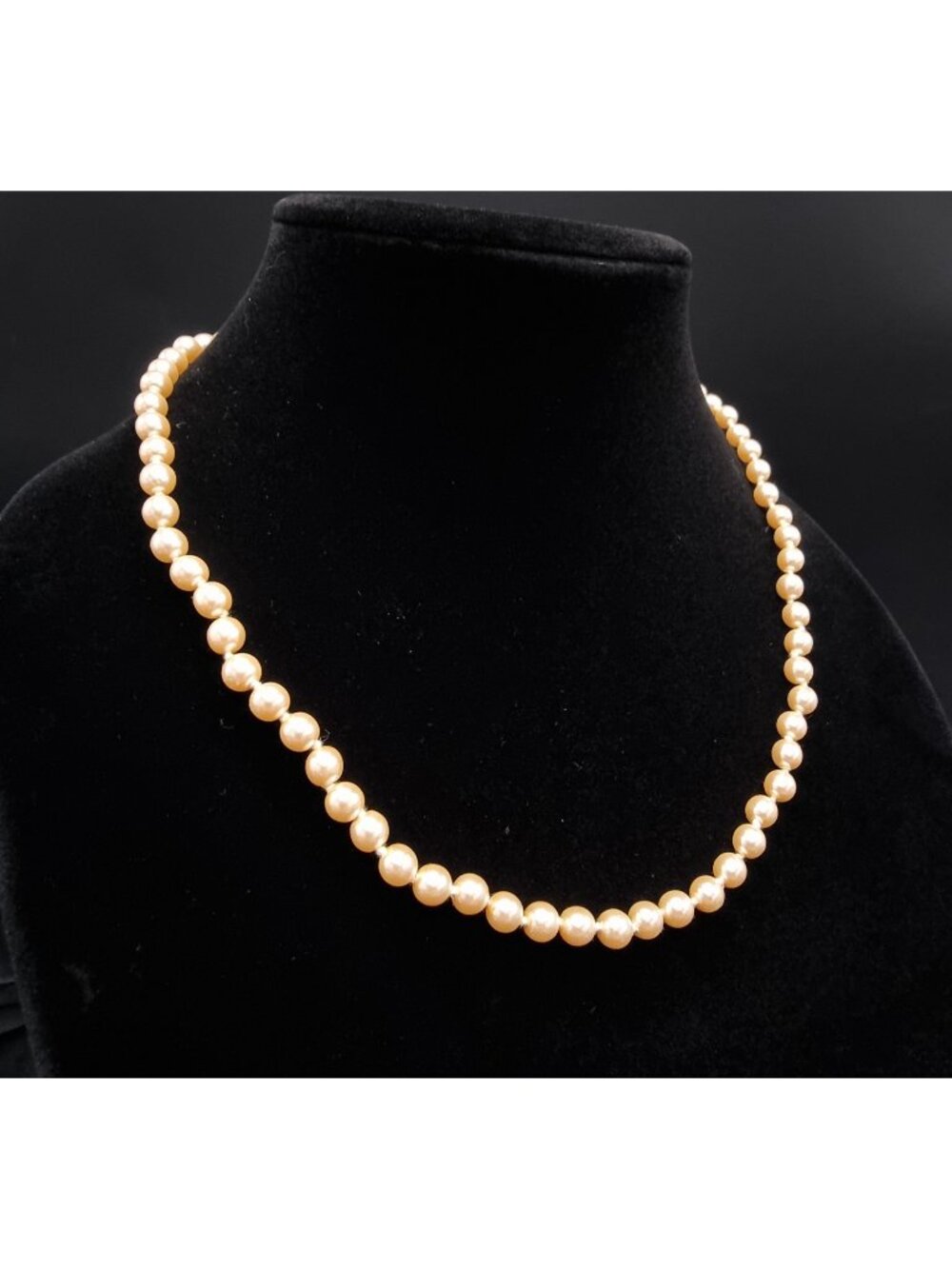 Vintage 1980s-1990s Faux Pearl Necklace With Rhinestone Clasp
